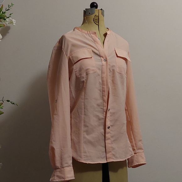 Calvin Klein blouse 👚 - Picture 9 of 9